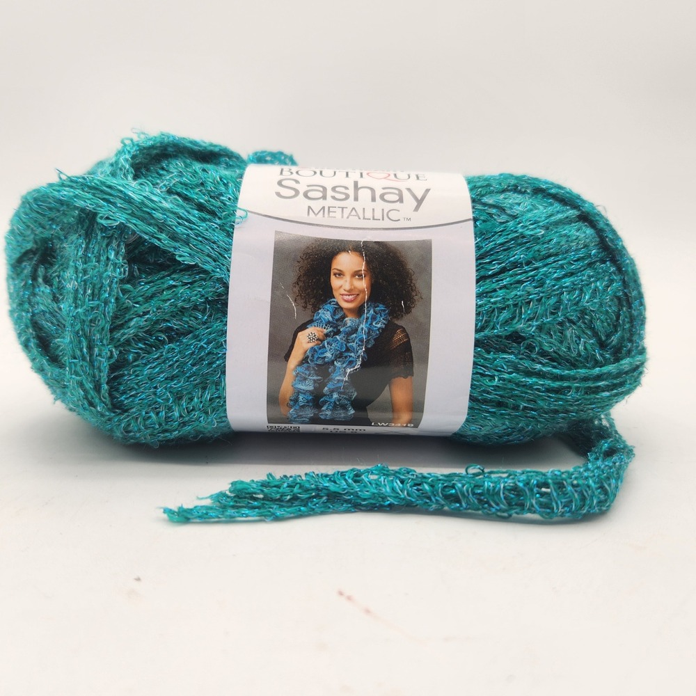 Red Heart Boutique Sashay Metallic Yarn Malachite Super Bulky Discontinued New